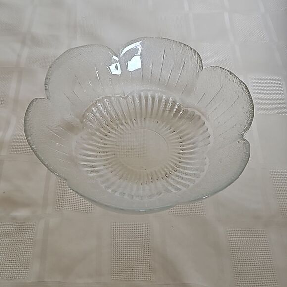 Clear Glass Fruit Bowl 10"-10" - Picture 1 of 16